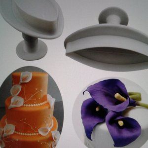 2 Pcs fondant Cookie Plunger NWOT